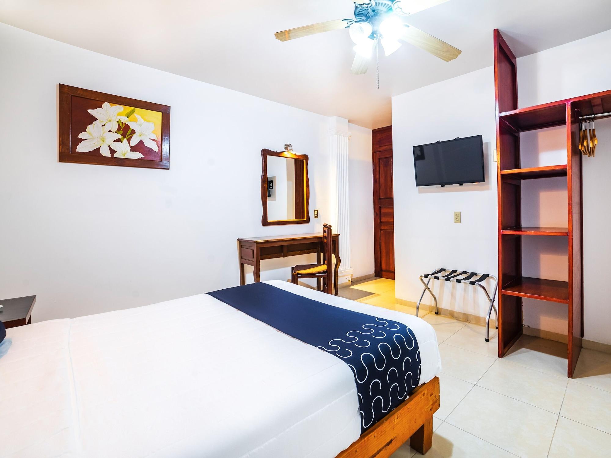 Hotel Hc Celaya  Exterior photo