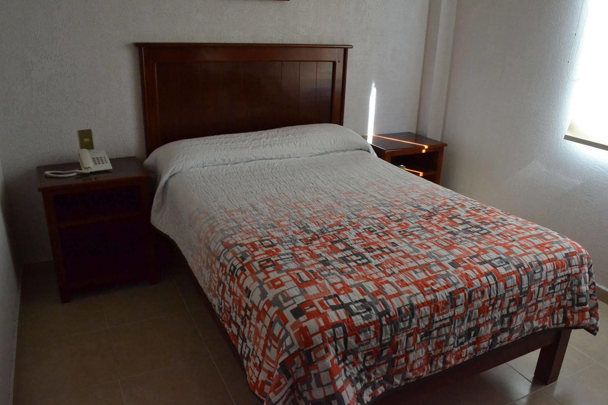 Hotel Hc Celaya  Exterior photo